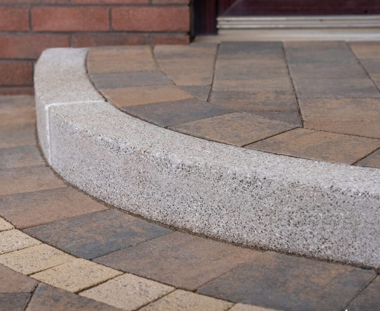ÄÄREKIVI GRANITE HIGH QUADRO STONE 1000x300x150
